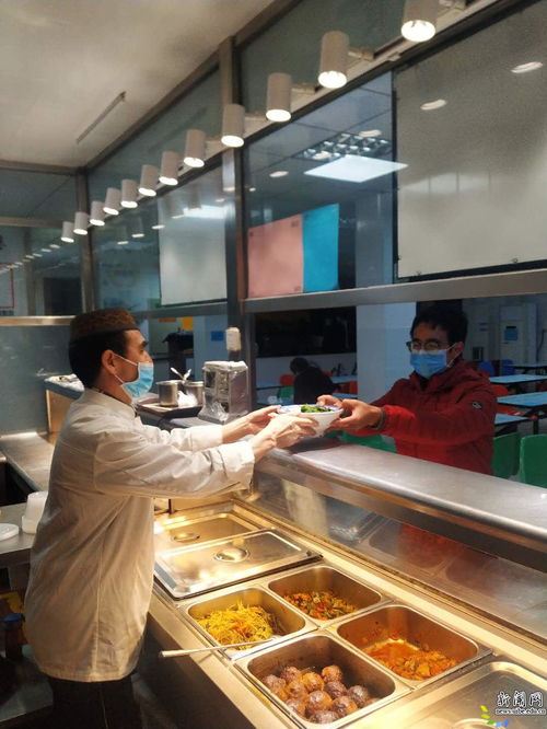 捧出一碗 熱心面 餐飲服務(wù) 不打烊